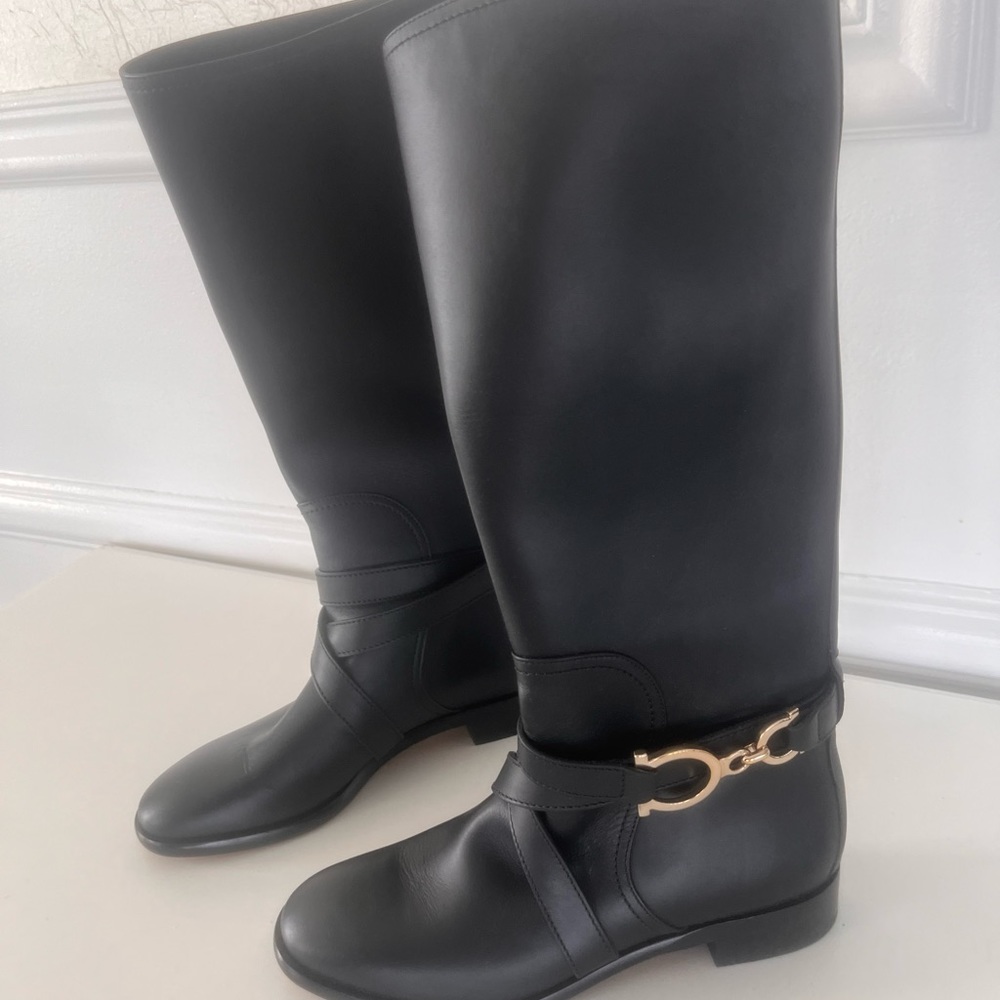 Salvatore ferragamo riding boots size 6 NWT